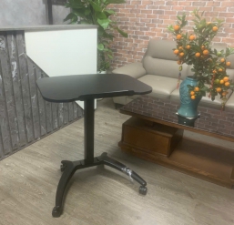 Bàn học sinh,sinh viên.